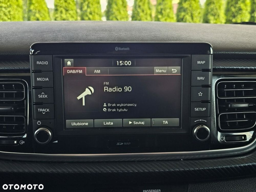 Kia Rio - 22