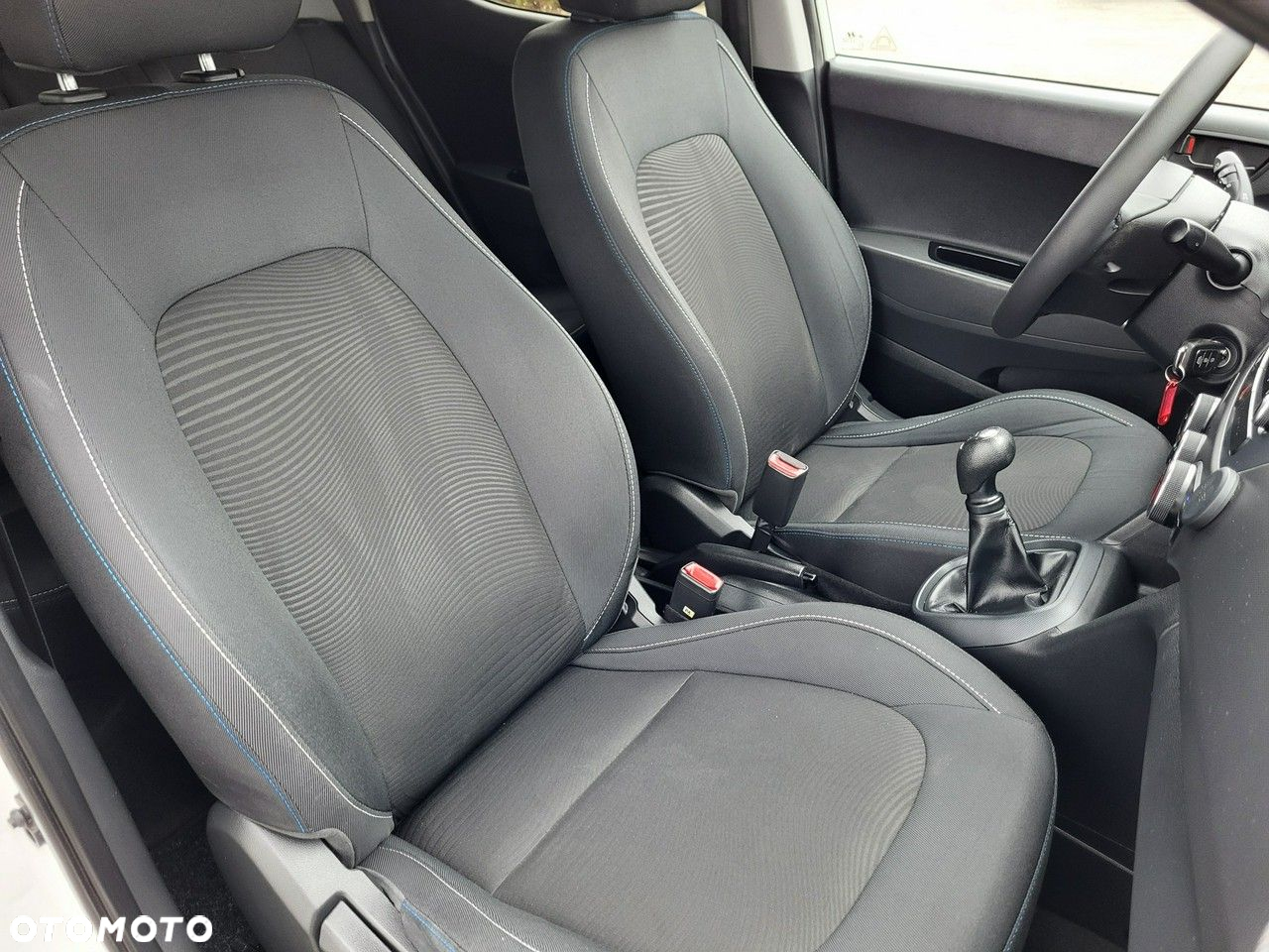 Hyundai i10 - 25