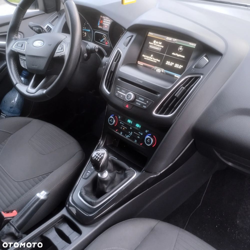 Ford Focus 2.0 TDCi Titanium ASS - 14