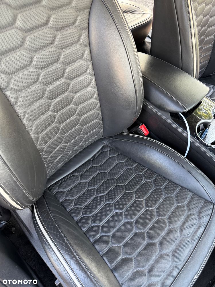 Ford Mondeo Vignale 2.0 EcoBoost - 10