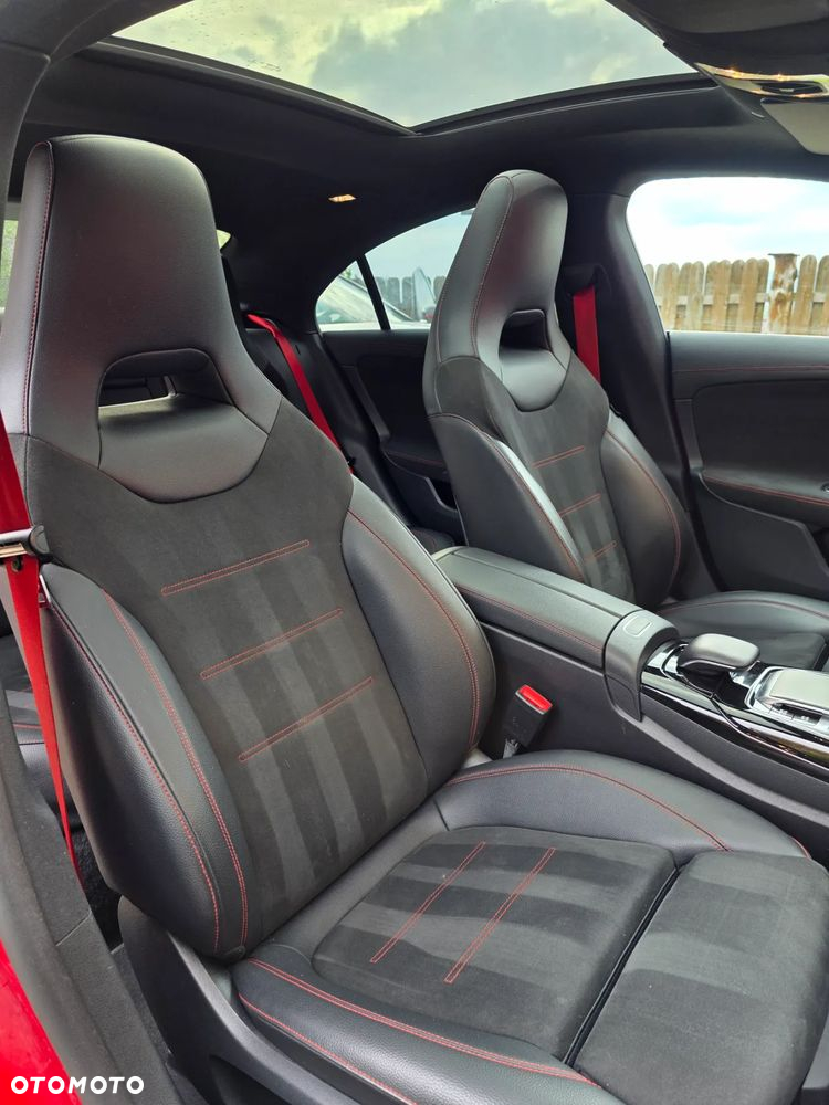 Mercedes-Benz CLA AMG 35 4-Matic 7G-DCT - 17