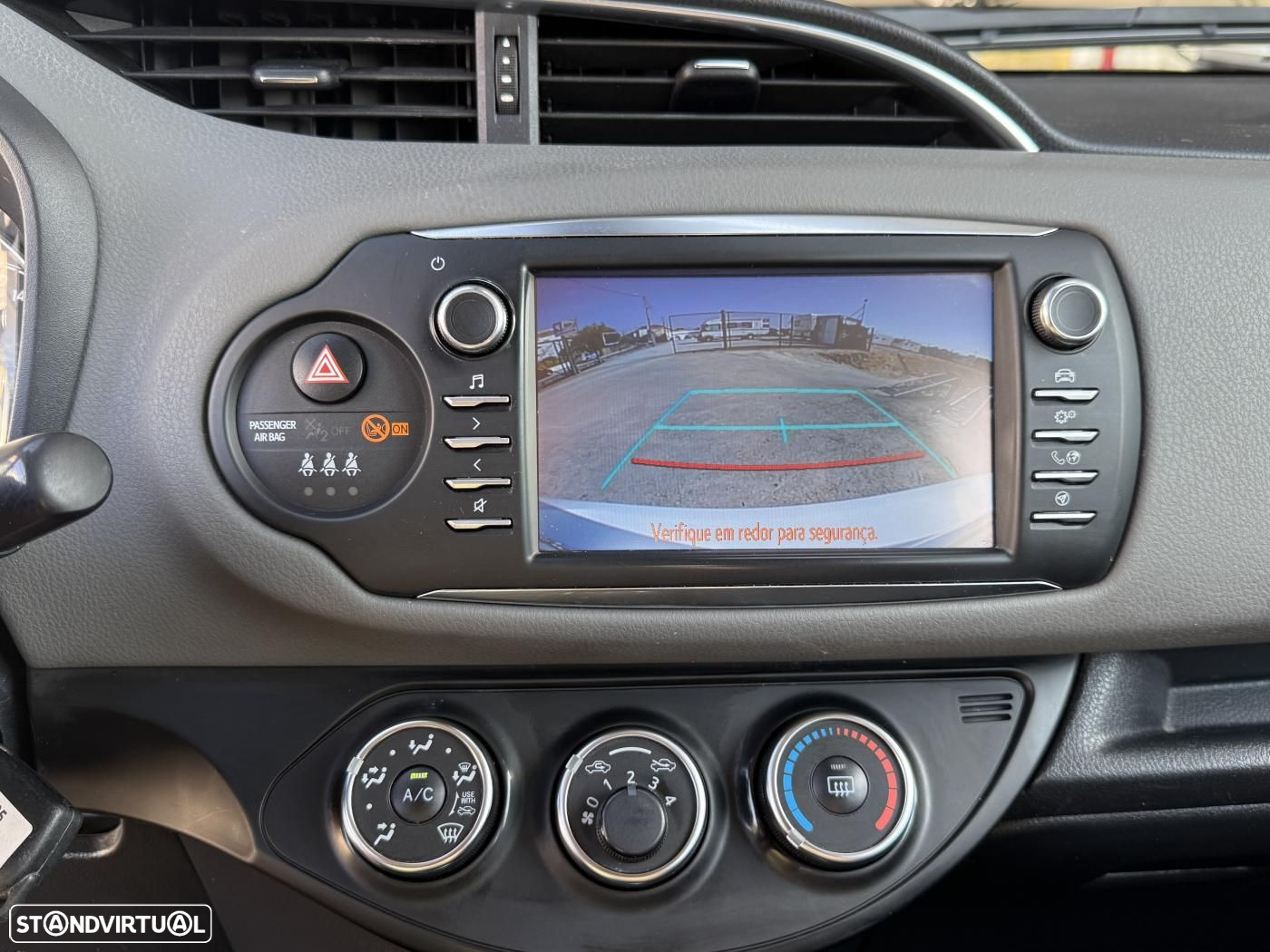 Toyota Yaris 1.0 VVT-i Comfort Plus - 24