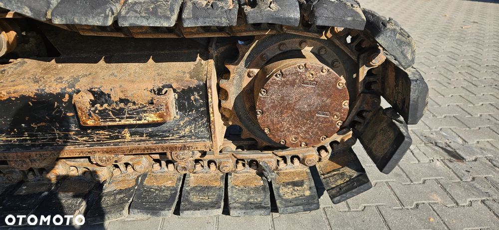 JCB << JZ1440LC+ Roto 3x łamane ramie pług gumowe nakładki >> - 14