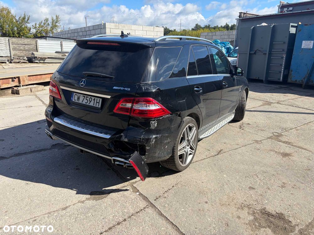 Mercedes-Benz ML - 4