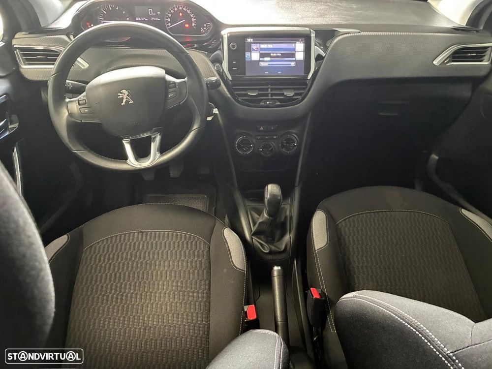 Peugeot 208 1.2 PureTech Style - 29
