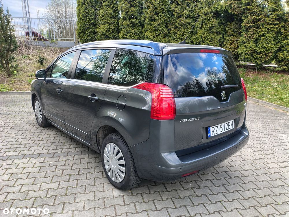 Peugeot 5008 - 6
