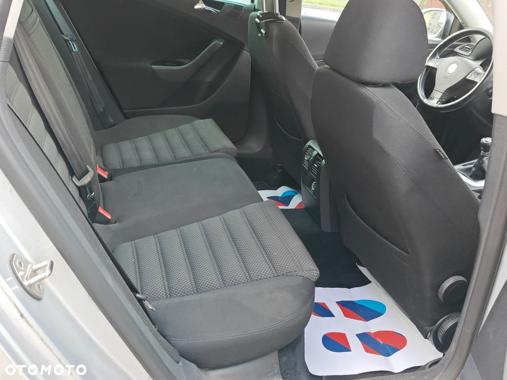 Volkswagen Passat 1.8 TSI Comfortline - 17