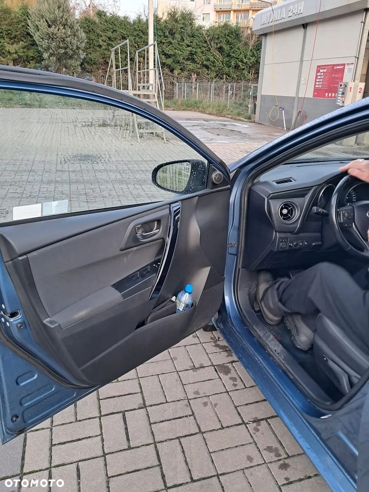 Toyota Auris Hybrid 135 Premium - 5