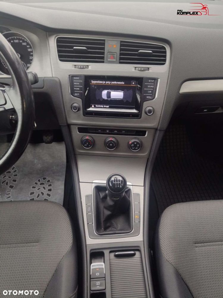 Volkswagen Golf - 16