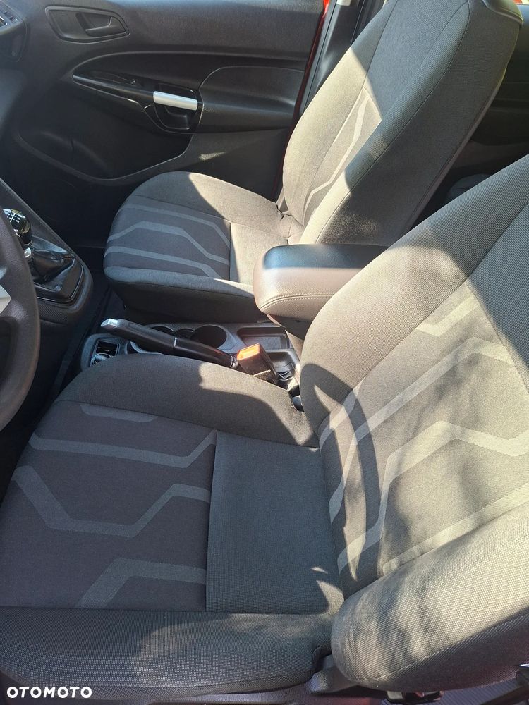 Ford Tourneo Connect 1.5 TDCi Start-Stop Titanium - 9
