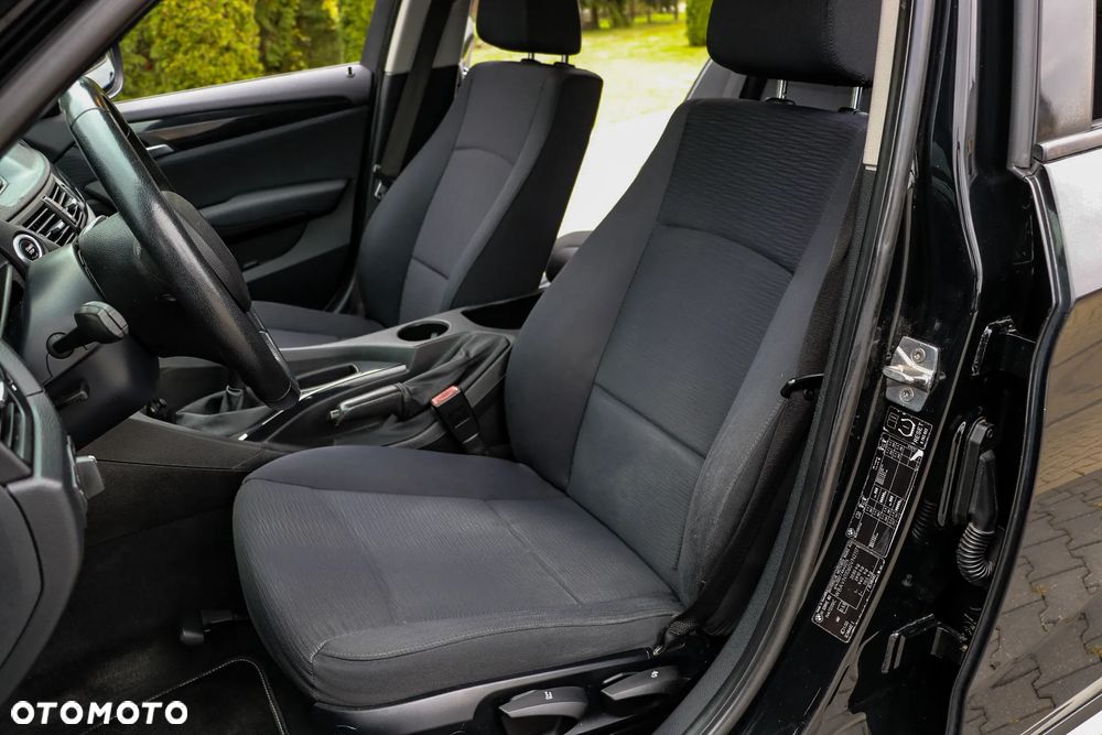 BMW X1 xDrive18d - 28