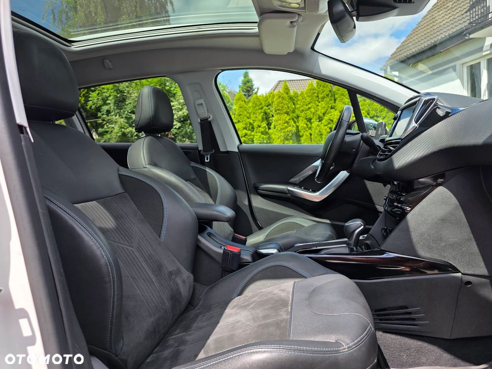 Peugeot 2008 1.2 Pure Tech Crossway S&S EAT6 - 22
