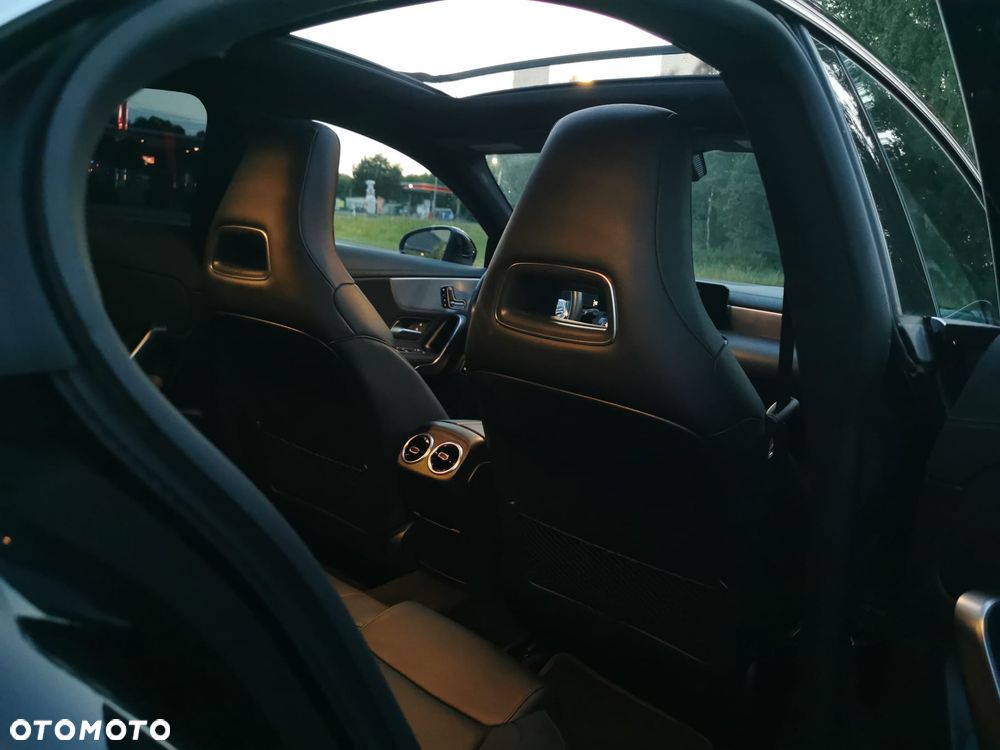 Mercedes-Benz CLA - 27
