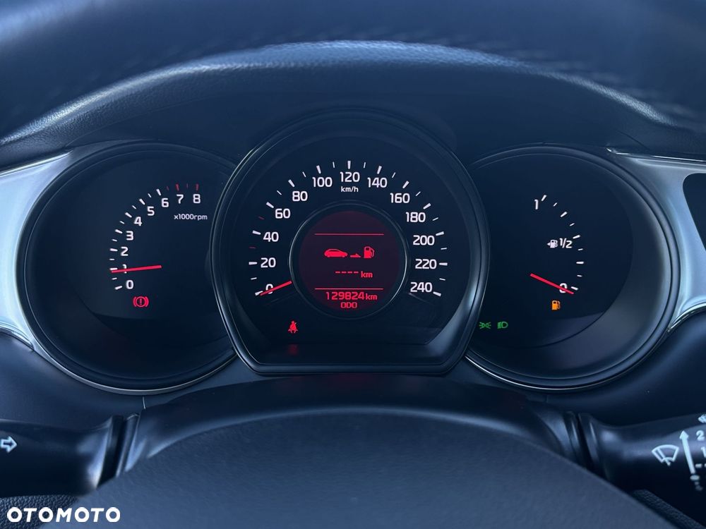 Kia Ceed - 16
