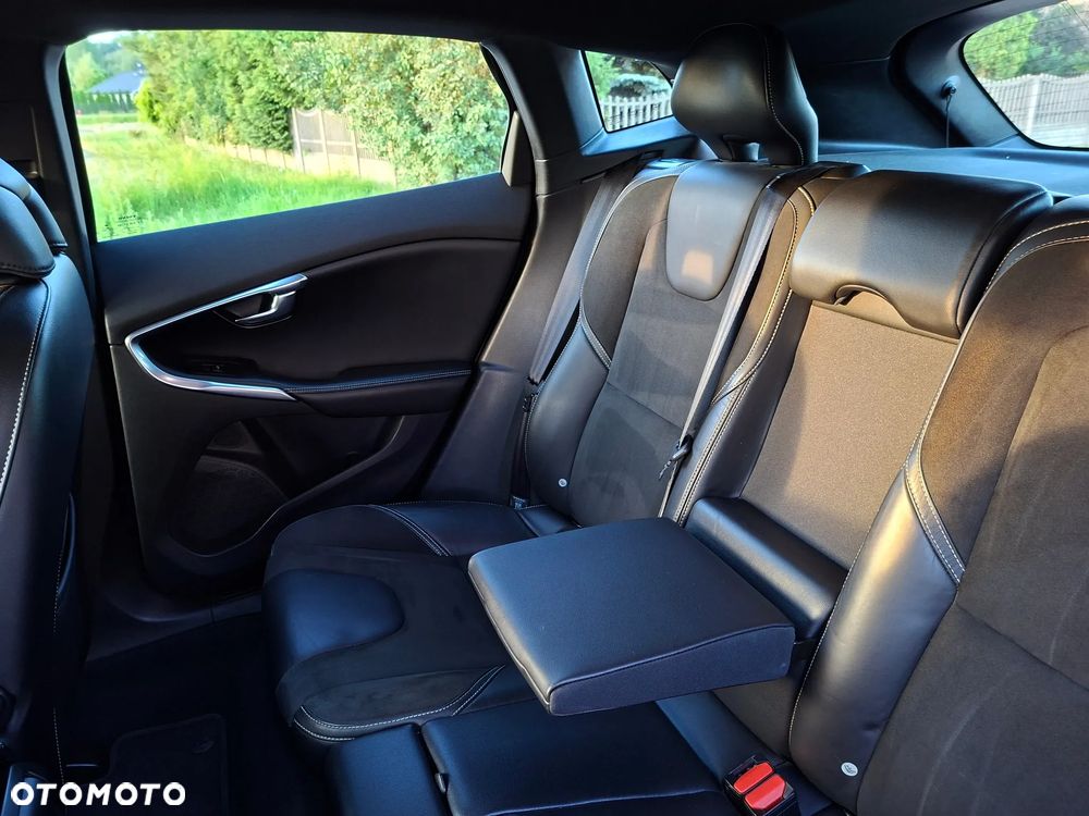 Volvo V40 D2 RDesign - 19