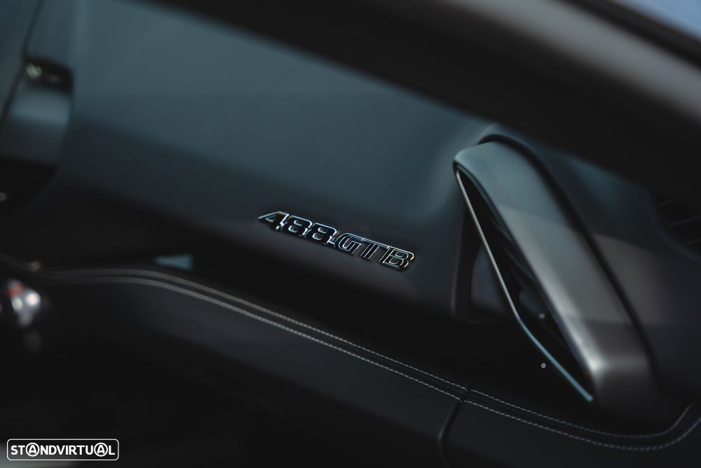 Ferrari 488 GTB - 34