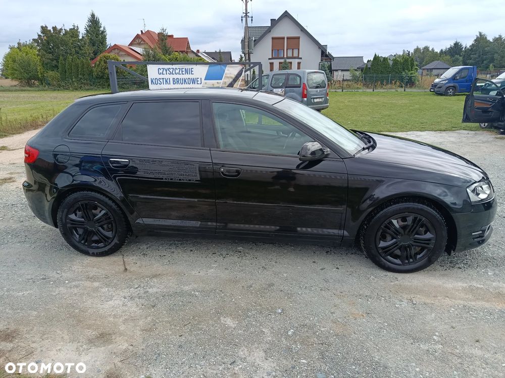 Audi A3 Sportback 2.0 TDI DPF Ambition S tronic - 4