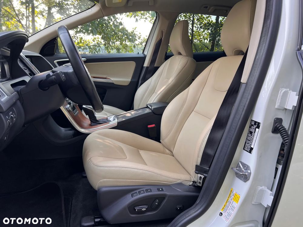 Volvo Xc60 2016 photo 5