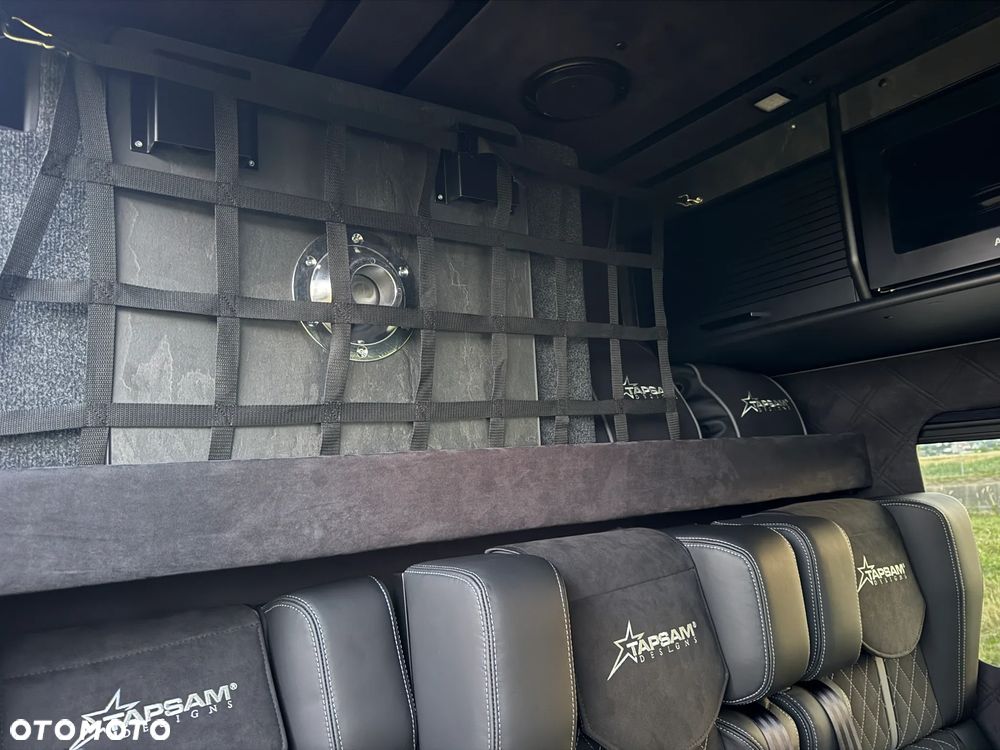 Mercedes-Benz Sprinter - 21