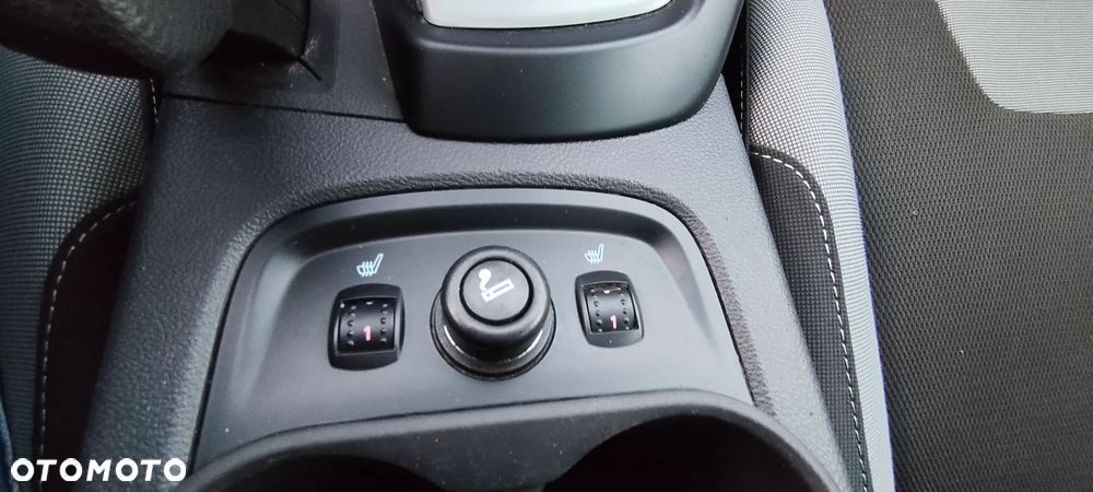 Ford Focus 1.0 EcoBoost Start-Stopp-System Champions Edition - 13