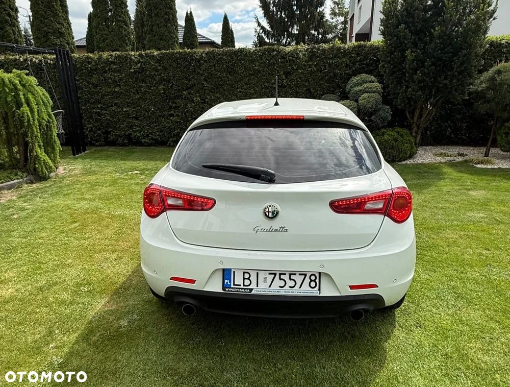 Alfa Romeo Giulietta - 5