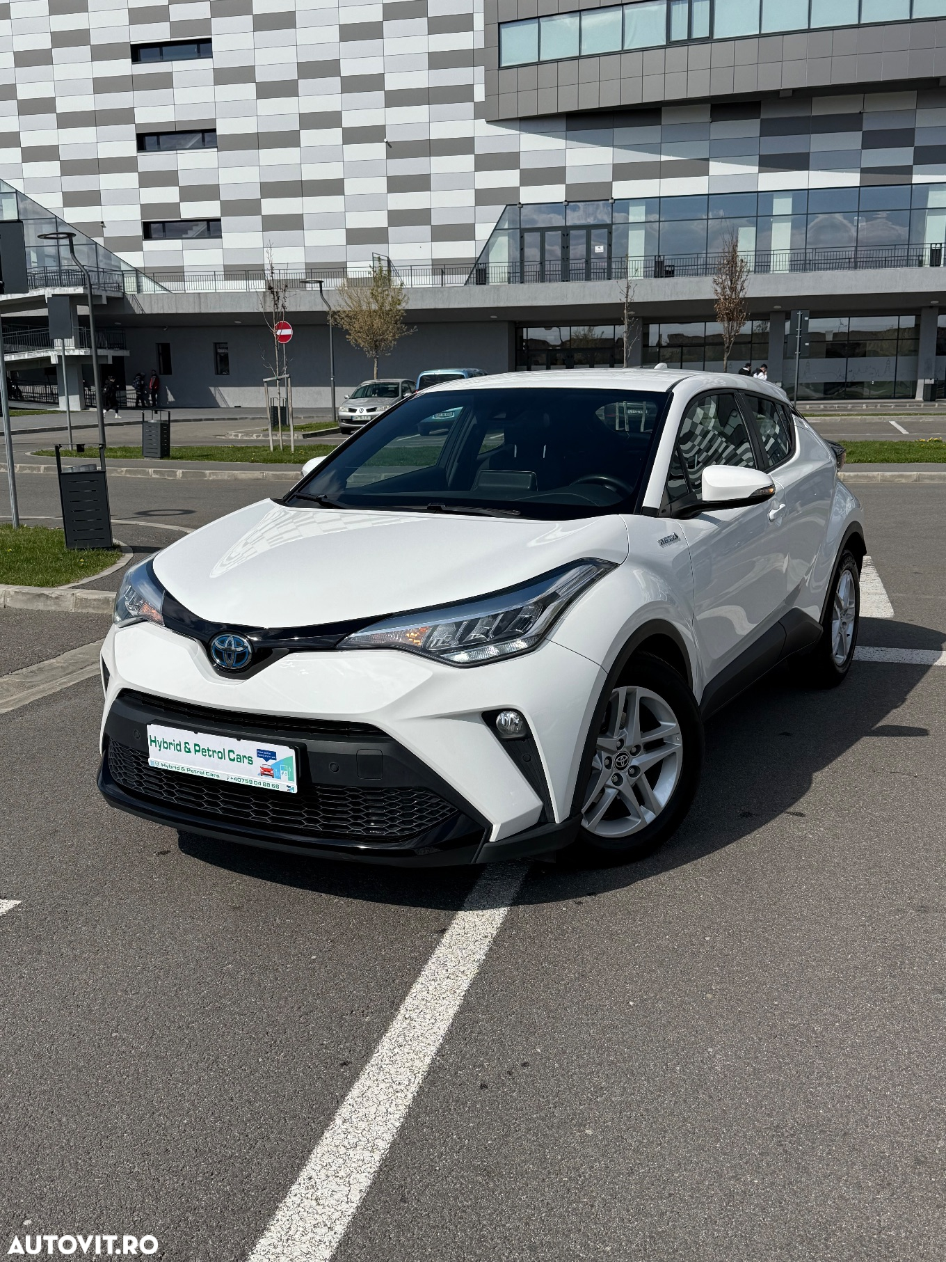 Toyota C-HR 1.8 Hybrid Business Edition - 2