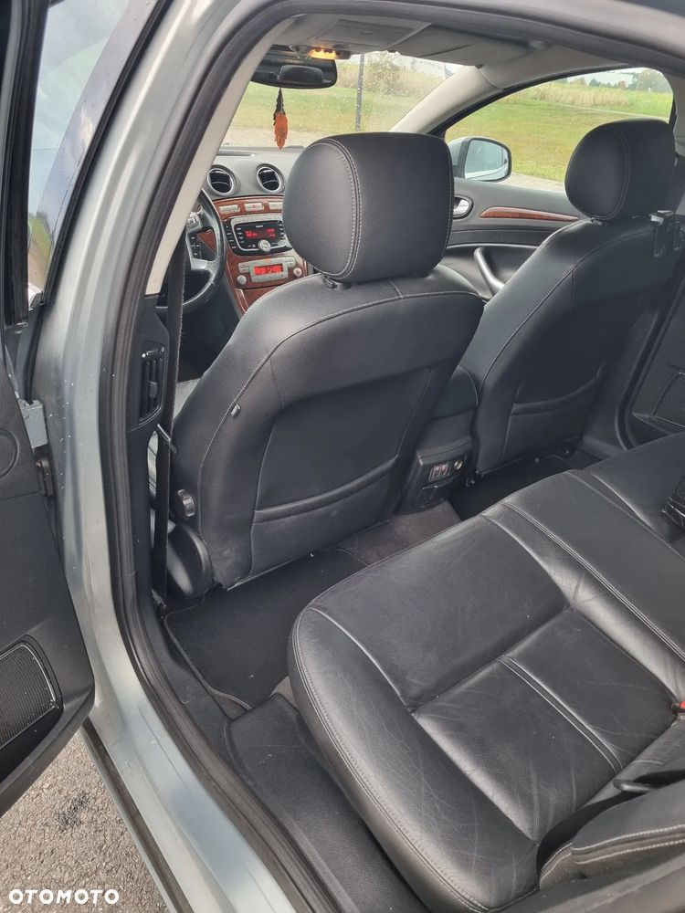 Ford Mondeo 2.0 TDCi Ghia X - 14