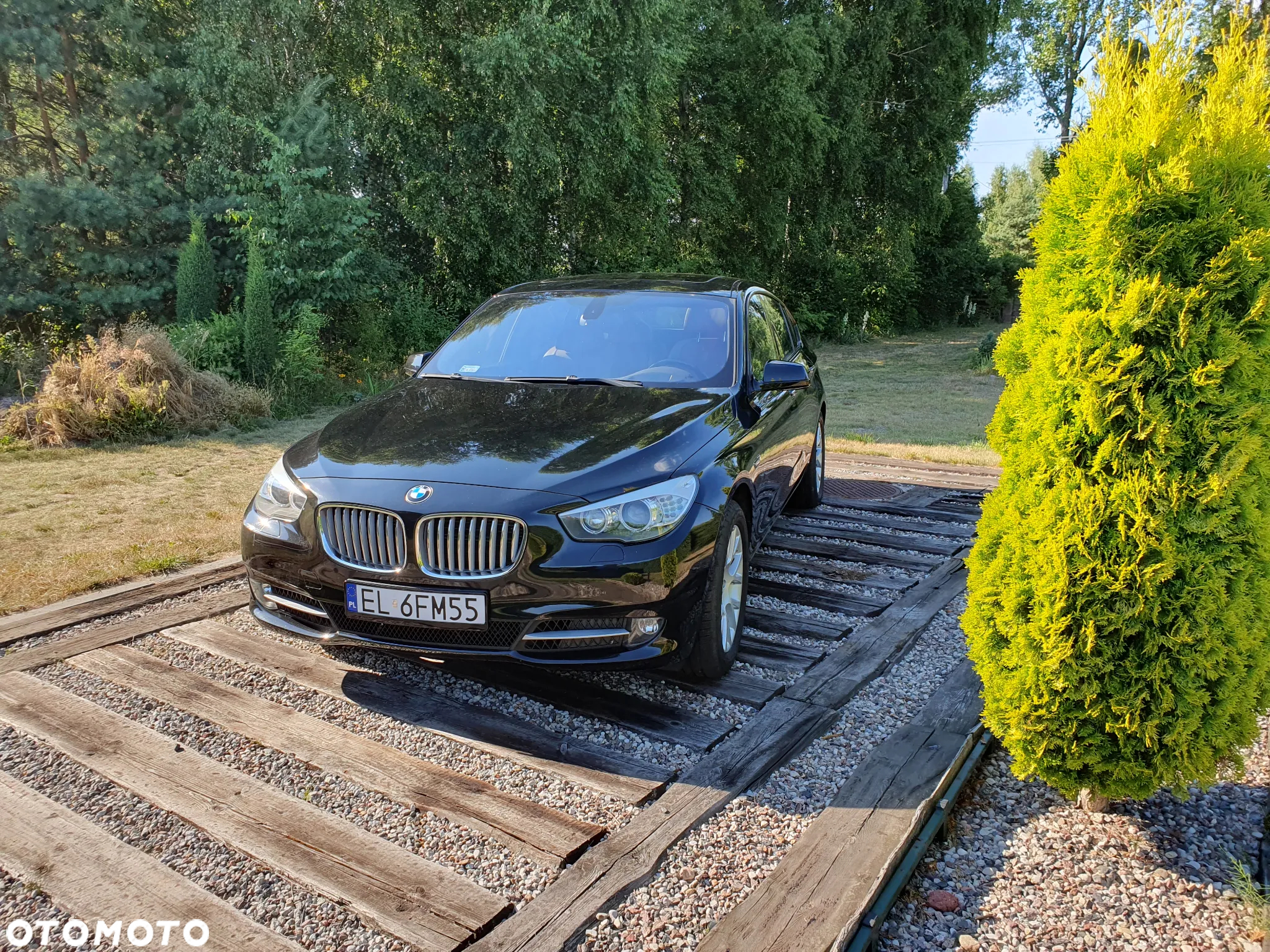 BMW Seria 5 550i - 2
