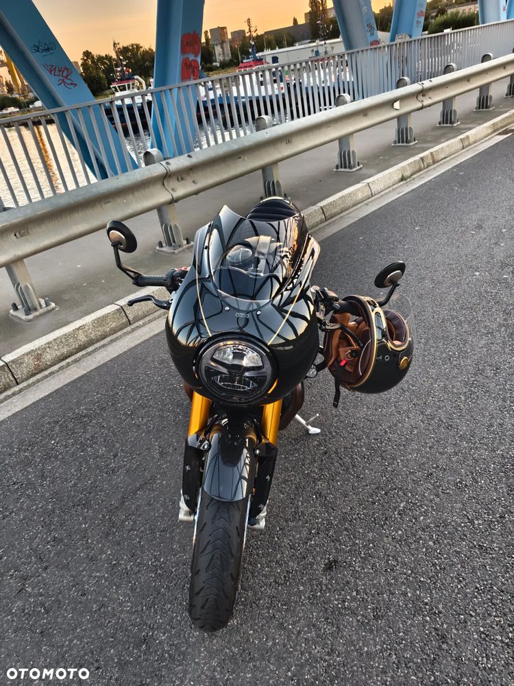 Triumph Thruxton - 37