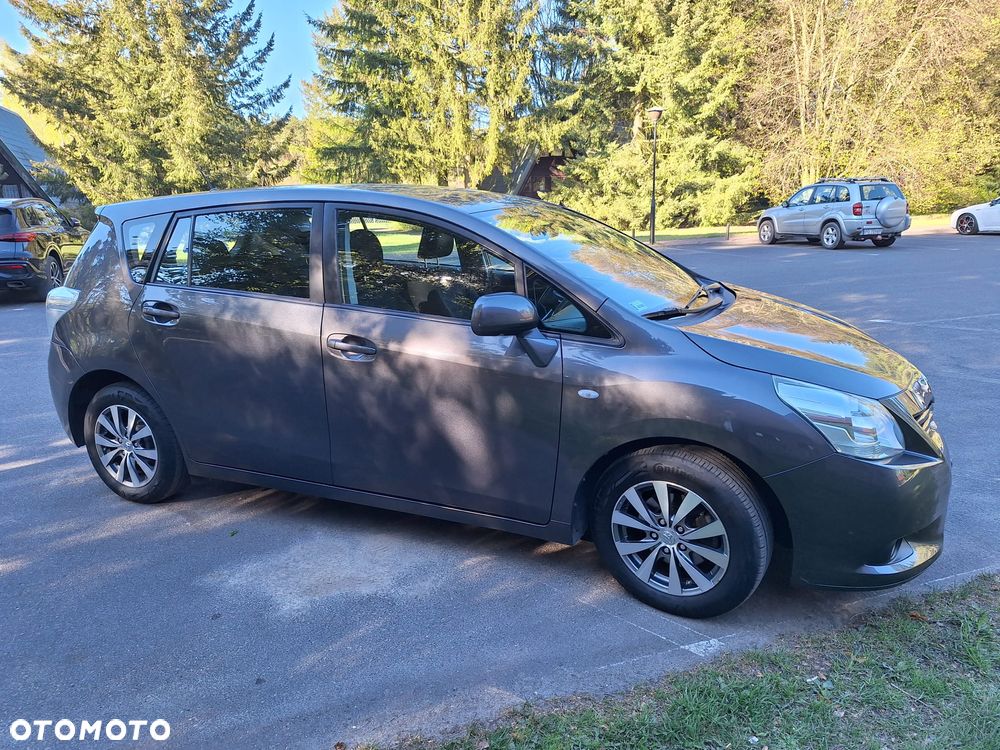 Toyota Verso 1.8 Sol plus NAVI - 2