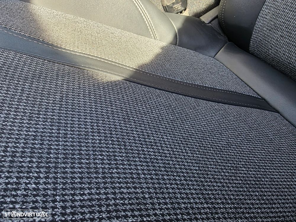 Peugeot 3008 1.2 PureTech Allure Pack - 21