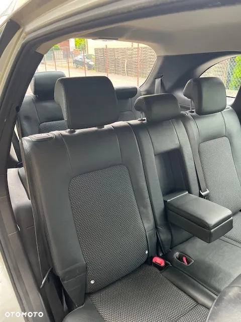 Chevrolet Captiva 2.0 4WD 7 Sitzer Automatik LT - 11