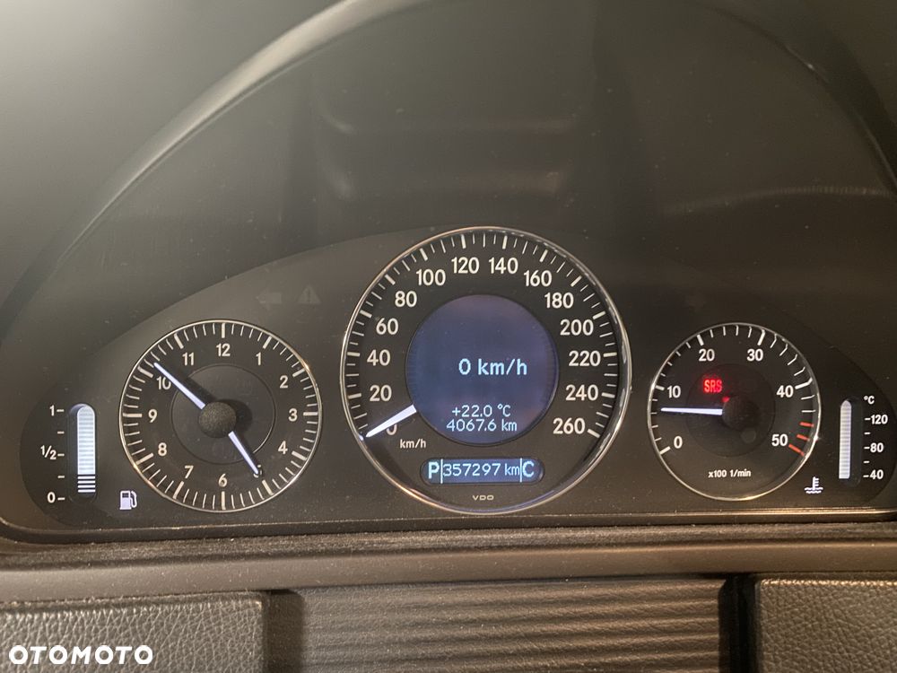 Mercedes-Benz CLK - 10