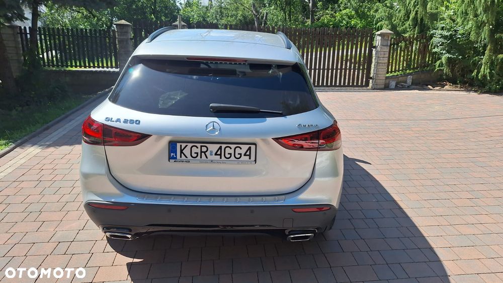 Mercedes-Benz GLA 250 4-Matic AMG Line - 7
