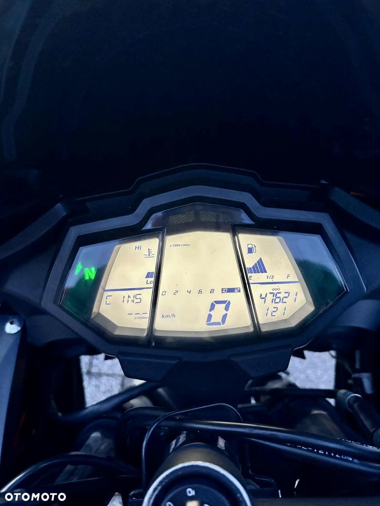 Yamaha YZF - 18