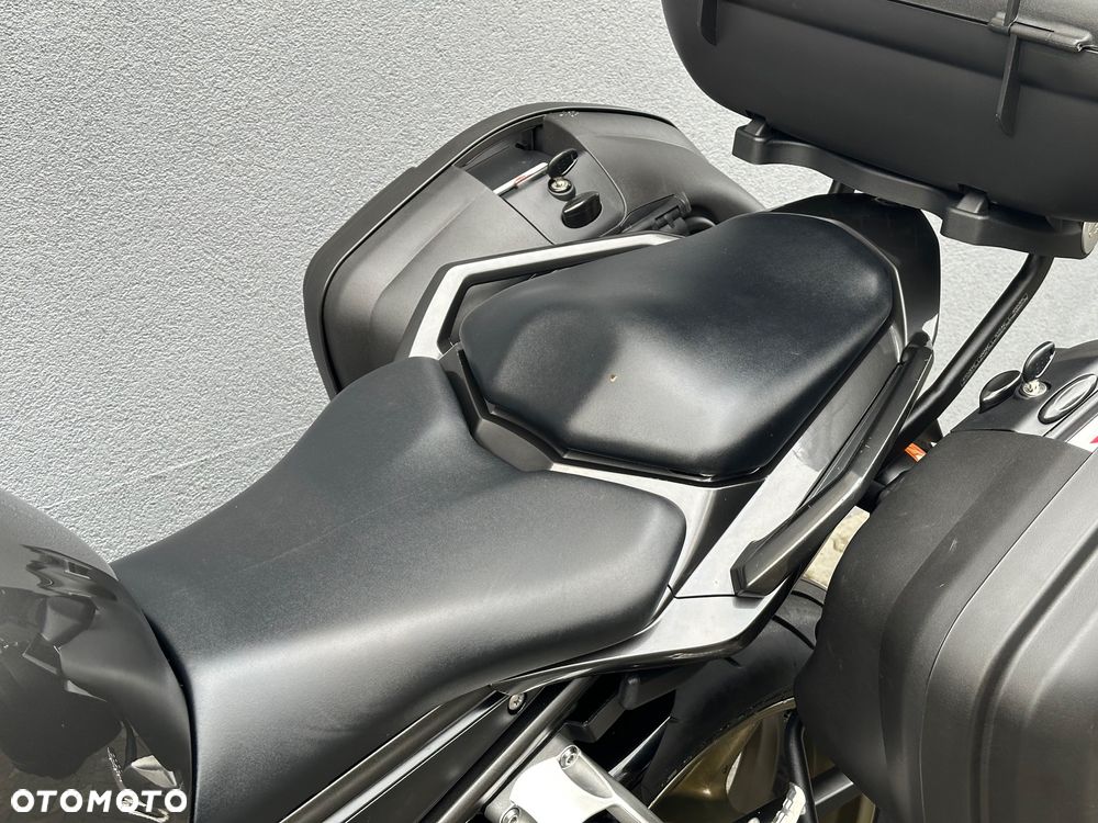 Yamaha FZ - 12
