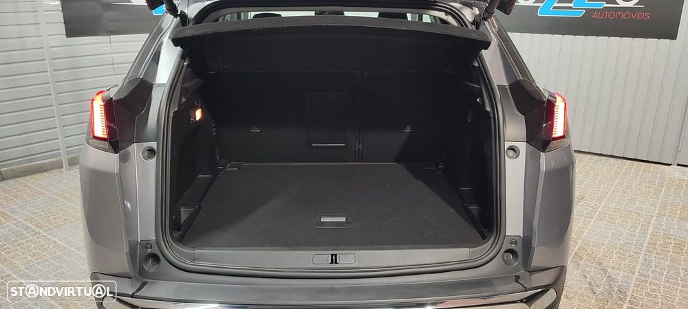 Peugeot 3008 1.2 PureTech Allure EAT8 - 11