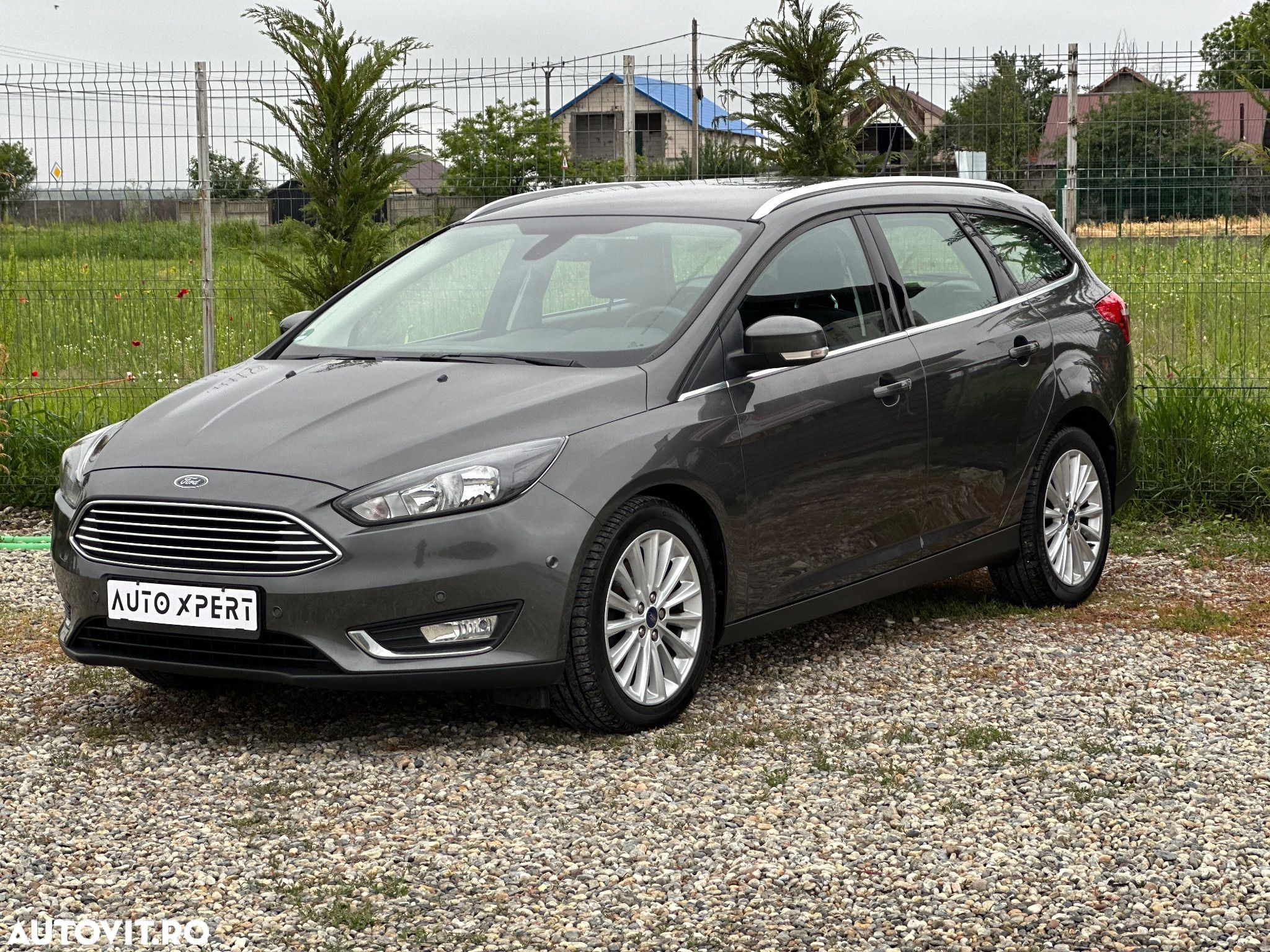 Ford Focus 1.5 Ecoboost Titanium - 1