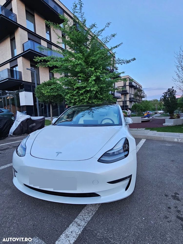 Tesla Model 3 Langstreckenbatterie Allradantrieb Dual Motor - 1