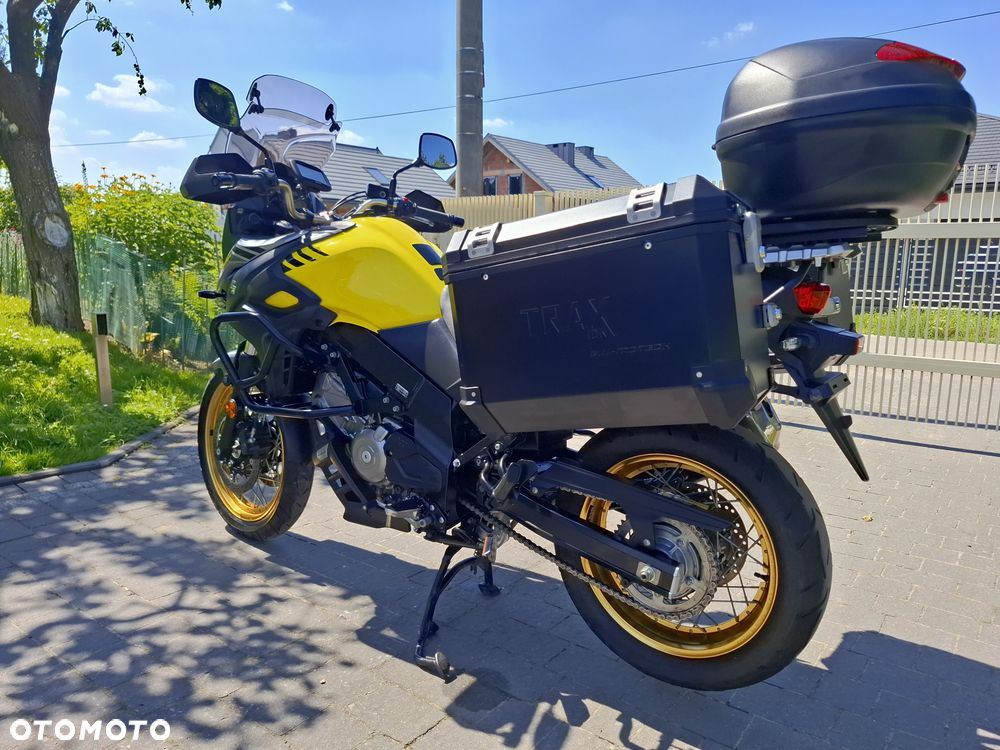 Suzuki V-STROM - 27