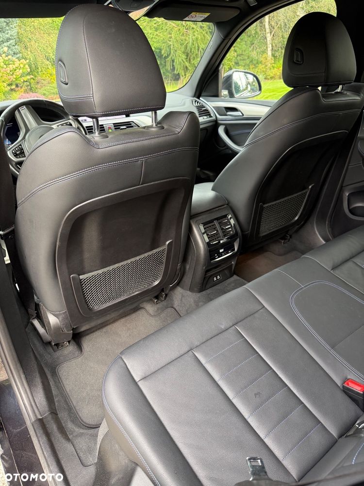BMW X3 xDrive30e - 11