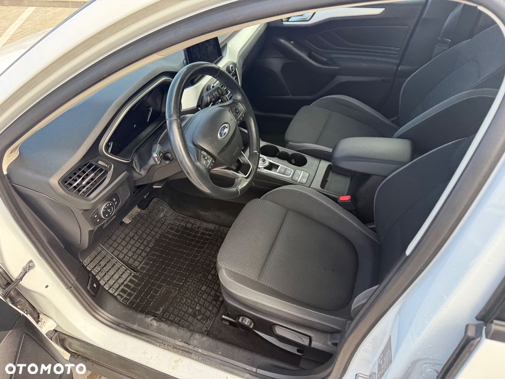 Ford Focus 1.5 TDCi Trend Sport PowerShift - 9