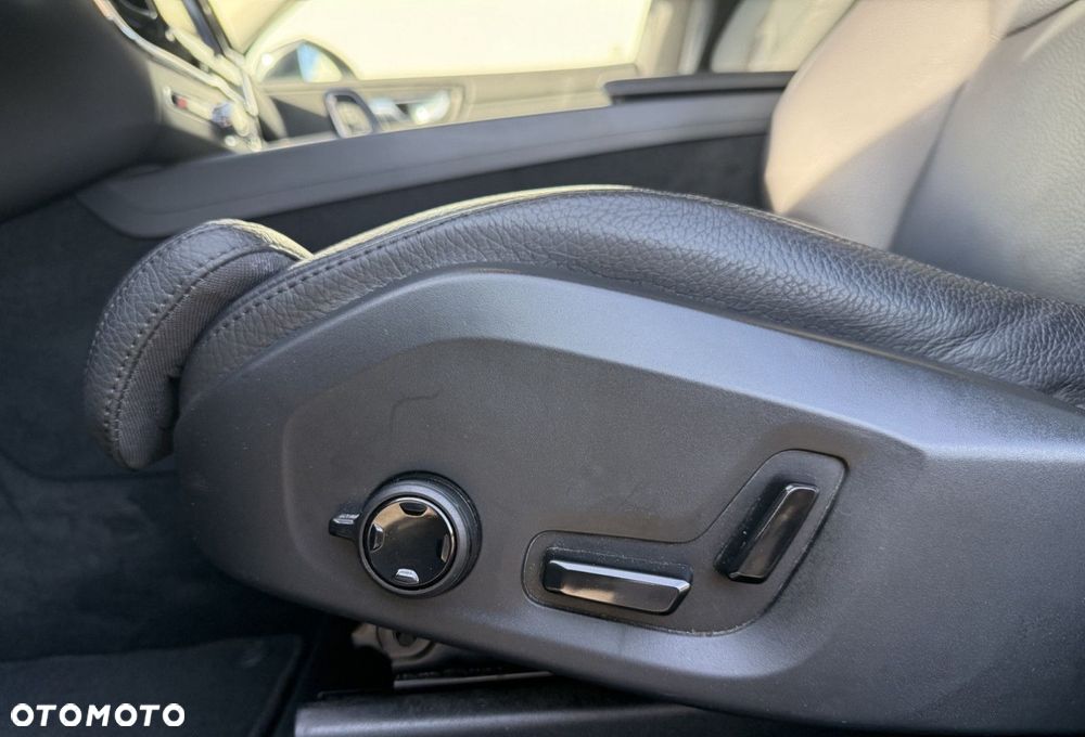 Volvo XC 60 - 16