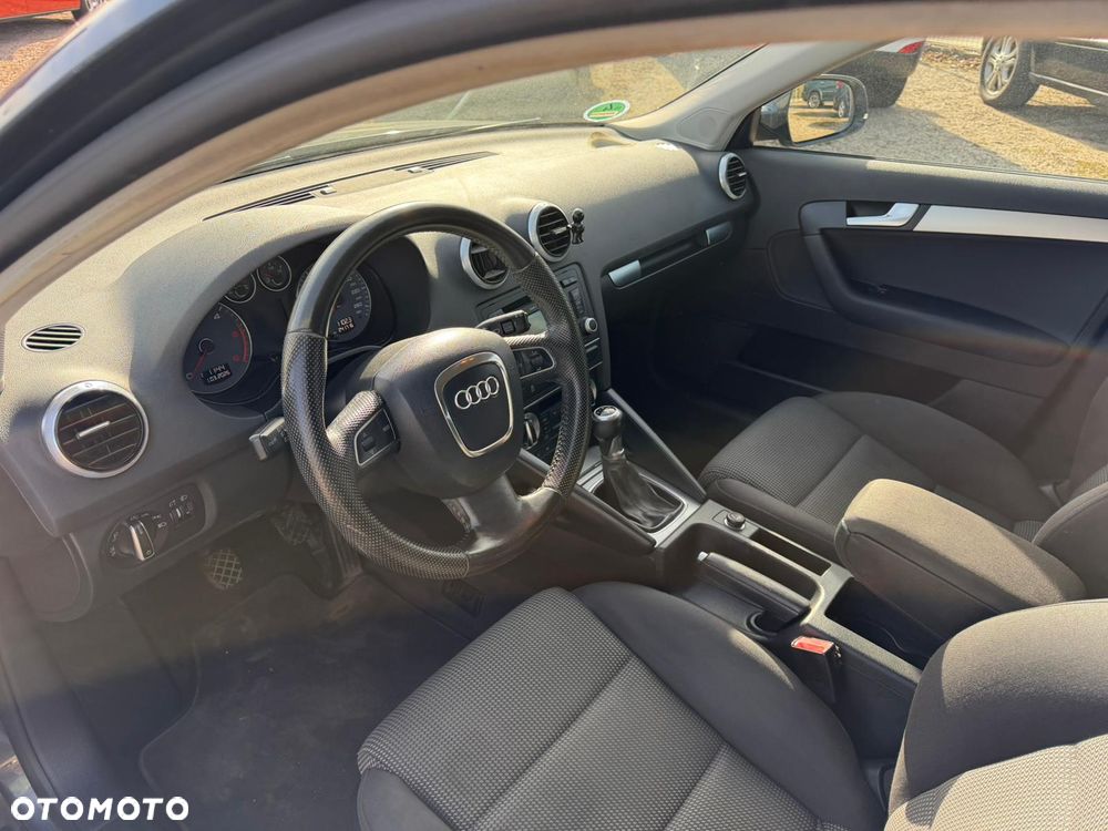Audi A3 Sportback 2.0 TDI Ambiente - 20