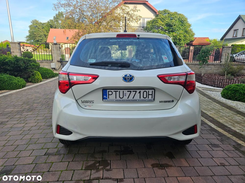Toyota Yaris Hybrid 1.5 VVT-i Club - 5