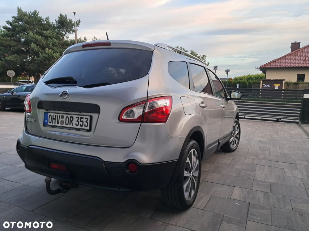 Nissan Qashqai+2 2.0 Tekna Premium - 2