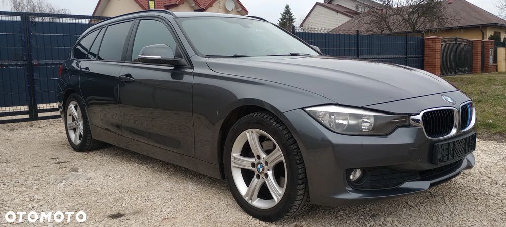 BMW Seria 3 318d DPF Edition Sport - 3
