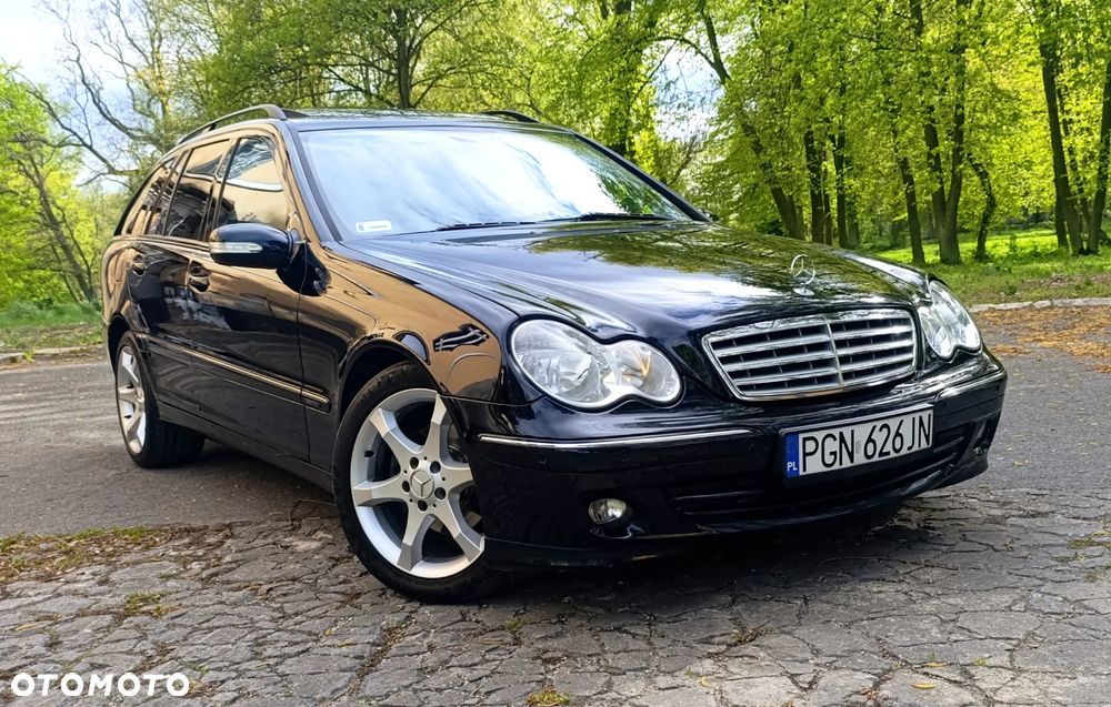 Mercedes-Benz Klasa C 180 Kompressor Automatik Avantgarde Sport Edition - 1