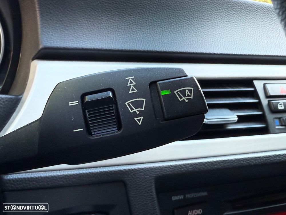 BMW 318 d LifeStyle - 19