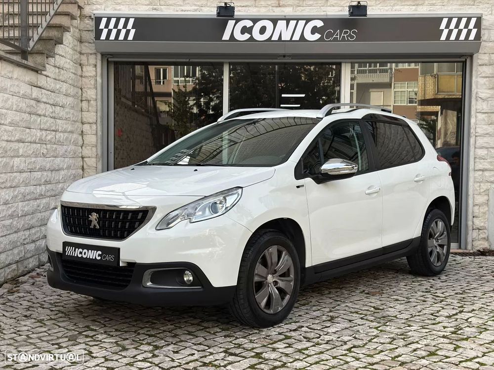 Peugeot 2008 1.2 PureTech Style - 1